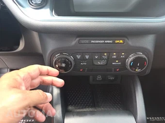 2024 Ford Bronco Sport Badlands - miniatura 26
