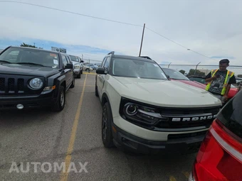 2024 Ford Bronco Sport Outer Banks - miniatura 2