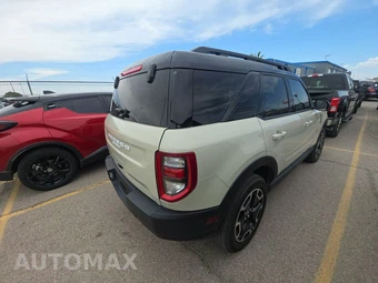 2024 Ford Bronco Sport Outer Banks - miniatura 4