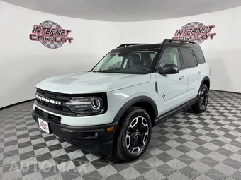 2024 Ford Bronco Sport Outer Banks - miniatura 3