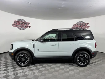 2024 Ford Bronco Sport Outer Banks - miniatura 4