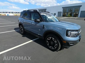 2024 Ford Bronco Sport Outer Banks - miniatura 3