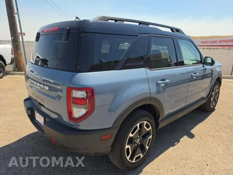 2024 Ford Bronco Sport Outer Banks - miniatura 3
