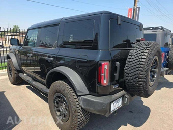 2024 Ford Bronco Wildtrak Advanced - miniatura 2