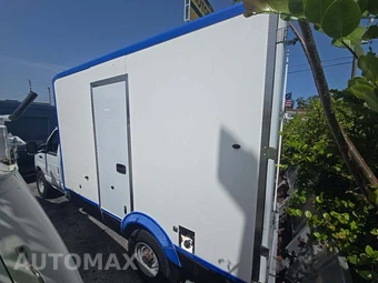 2024 Ford E-350 Cutaway - miniatura 2