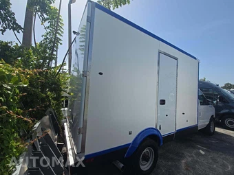 2024 Ford E-350 Cutaway - miniatura 3