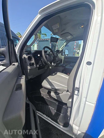 2024 Ford E-350 Cutaway - miniatura 6