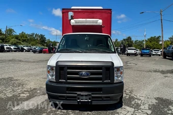 2024 Ford E-350 Cutaway - miniatura 8