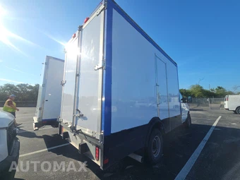 2024 Ford E-350 Cutaway - miniatura 4