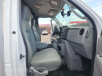 2024 Ford E-350 Cutaway - miniatura 15