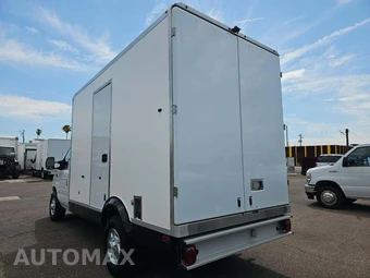 2024 Ford E-350 Cutaway - miniatura 2