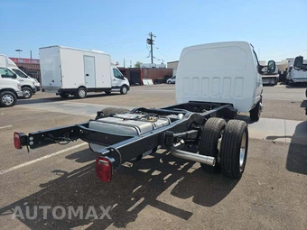 2024 Ford E-450 Cutaway DRW - miniatura 3
