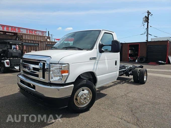 2024 Ford E-450 Cutaway DRW