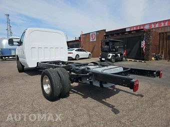 2024 Ford E-450 Cutaway DRW - miniatura 2