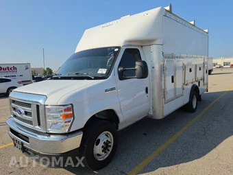2024 Ford E-450 Cutaway DRW - car from the USA, Manheim Buy-Now listing at AUTOMAX