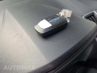 2024 Ford Edge SEL - miniatura 8