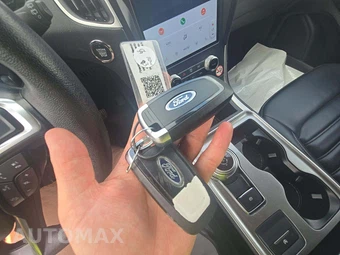 2024 Ford Edge SEL - miniatura 8