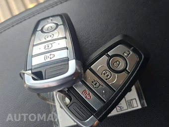 2024 Ford Edge SEL - miniatura 8