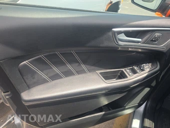 2024 Ford Edge ST - miniatura 9
