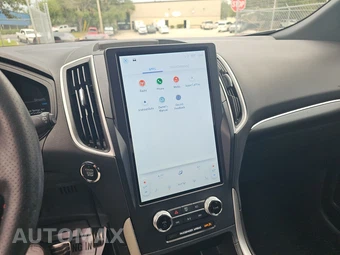 2024 Ford Edge ST-Line - miniatura 11
