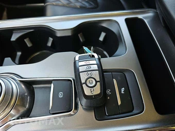 2024 Ford Edge Titanium - miniatura 5