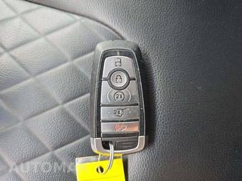 2024 Ford Edge Titanium - miniatura 8