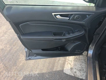 2024 Ford Edge Titanium – miniatura 9