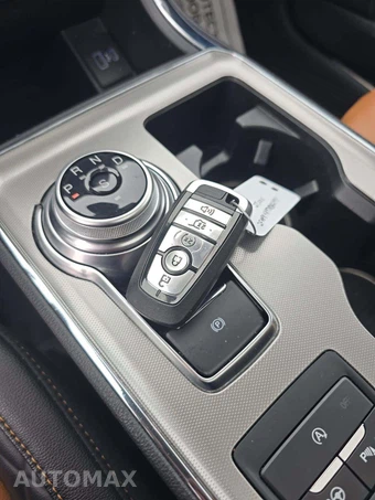 2024 Ford Edge Titanium - miniatura 5