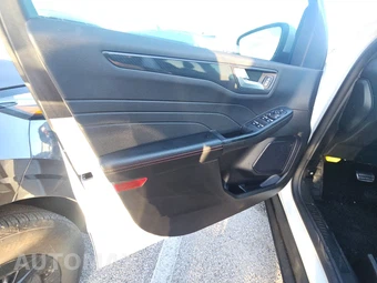 2024 Ford Escape Hybrid ST-Line Select - miniatura 9