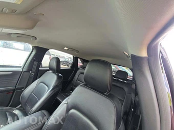 2024 Ford Escape Platinum - miniatura 11