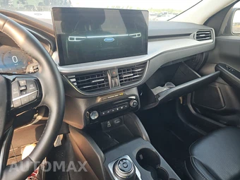 2024 Ford Escape Platinum - miniatura 11
