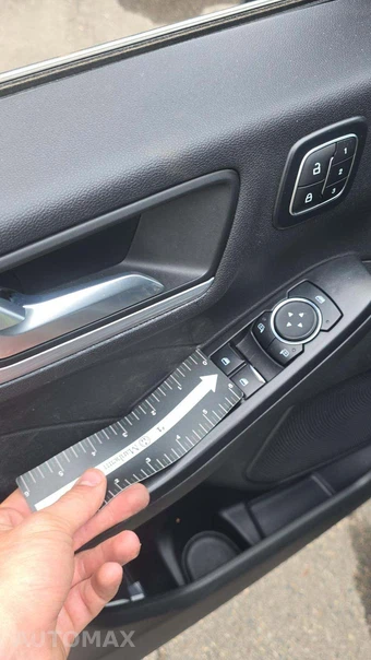 2024 Ford Escape Platinum - miniatura 26