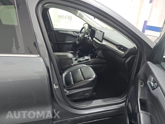 2024 Ford Escape Platinum - miniatura 8