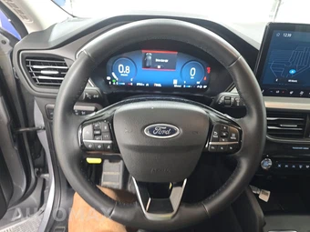 2024 Ford Escape Platinum - miniatura 10
