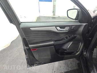 2024 Ford Escape Platinum - miniatura 9