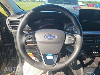 2024 Ford Escape Platinum - miniatura 10
