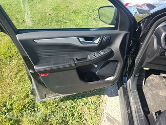 2024 Ford Escape Platinum - miniatura 9