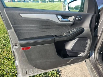 2024 Ford Escape Platinum - miniatura 9