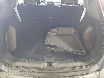 2024 Ford Escape Platinum - miniatura 16