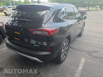 2024 Ford Escape Platinum - miniatura 3