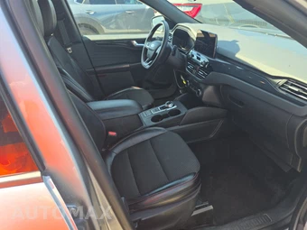 2024 Ford Escape ST-Line - miniatura 14