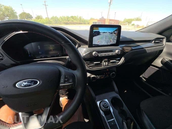 2024 Ford Escape ST-Line - miniatura 7