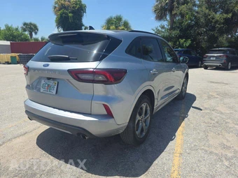 2024 Ford Escape ST-Line - miniatura 3