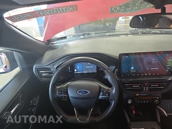 2024 Ford Escape ST-Line - miniatura 8