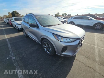 2024 Ford Escape ST-Line - miniatura 3