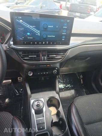 2024 Ford Escape ST-Line - miniatura 10