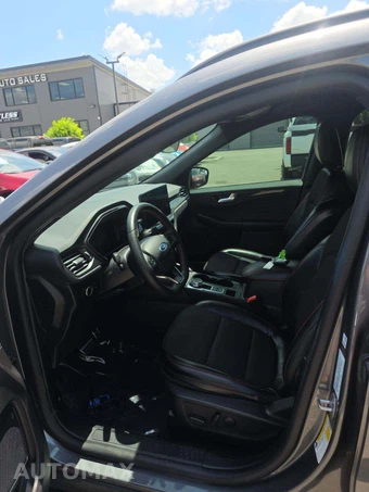 2024 Ford Escape ST-Line - miniatura 6