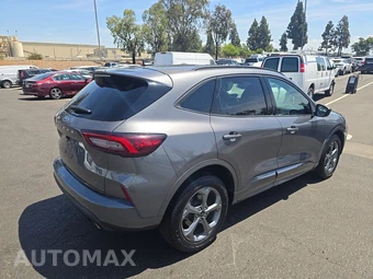 2024 Ford Escape ST-Line – miniatura 4