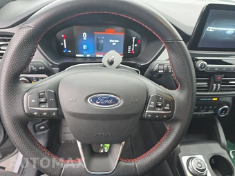 2024 Ford Escape ST-Line – miniatura 10