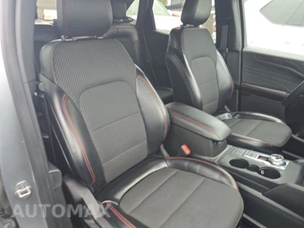 2024 Ford Escape ST-Line – miniatura 8